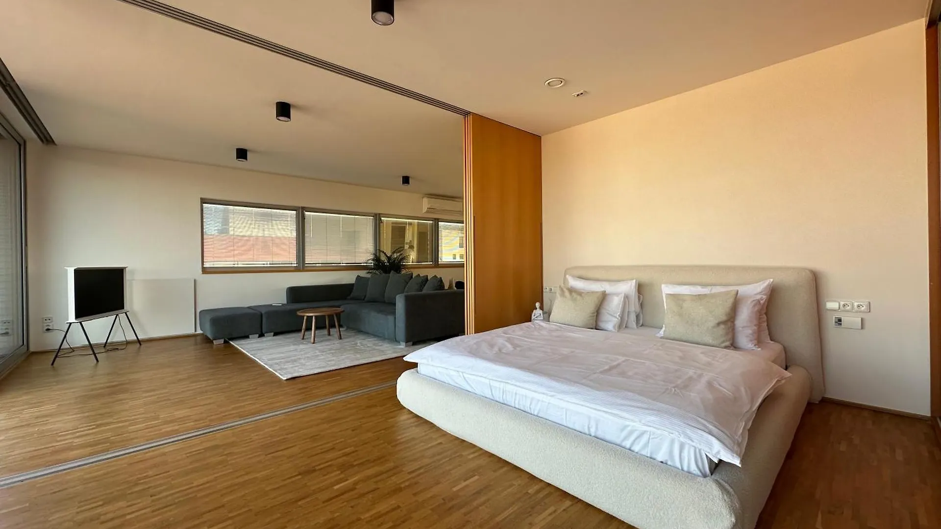 The Silver Top By Homester Brno Apartamento