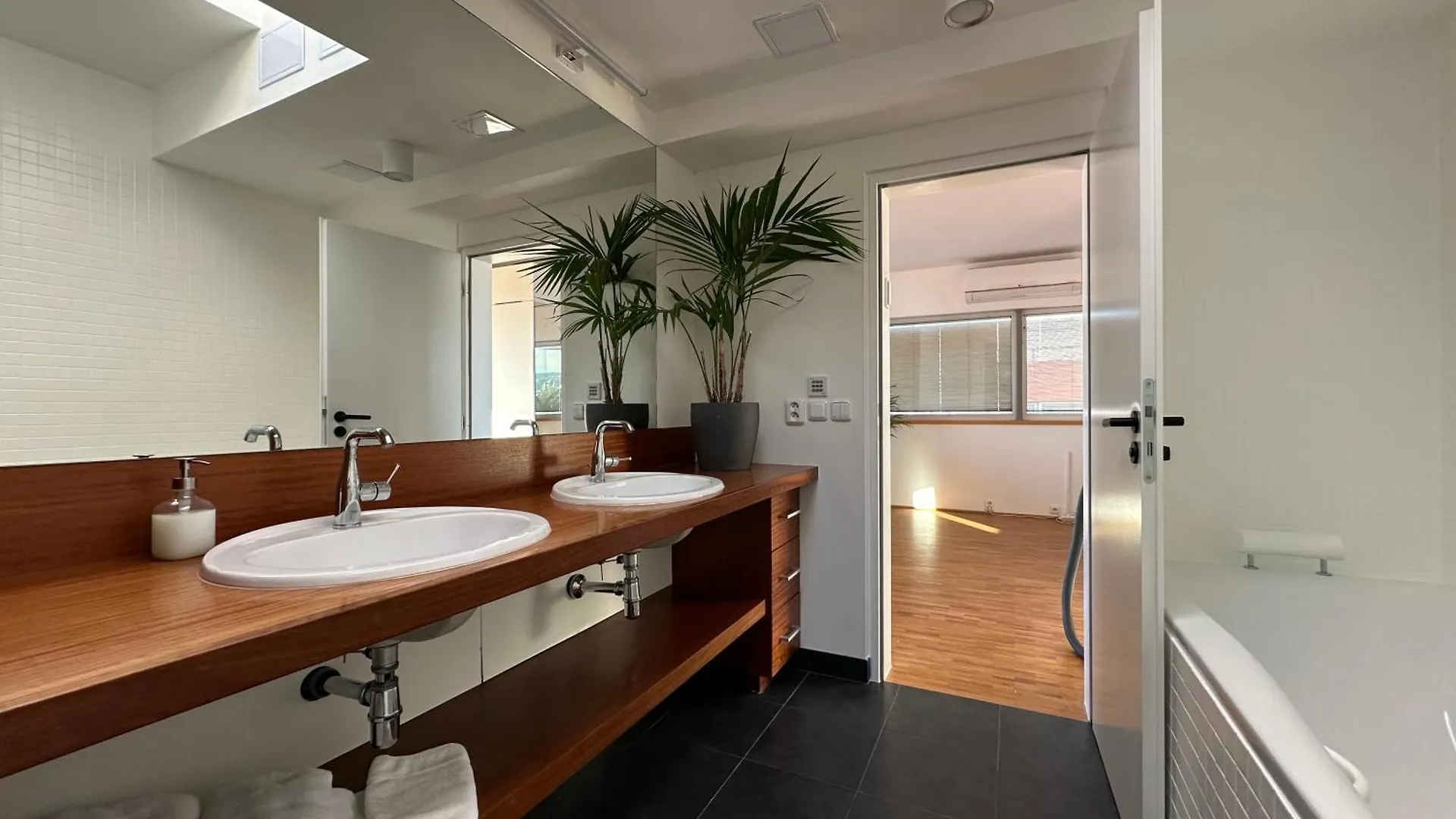 The Silver Top By Homester Brno Apartamento